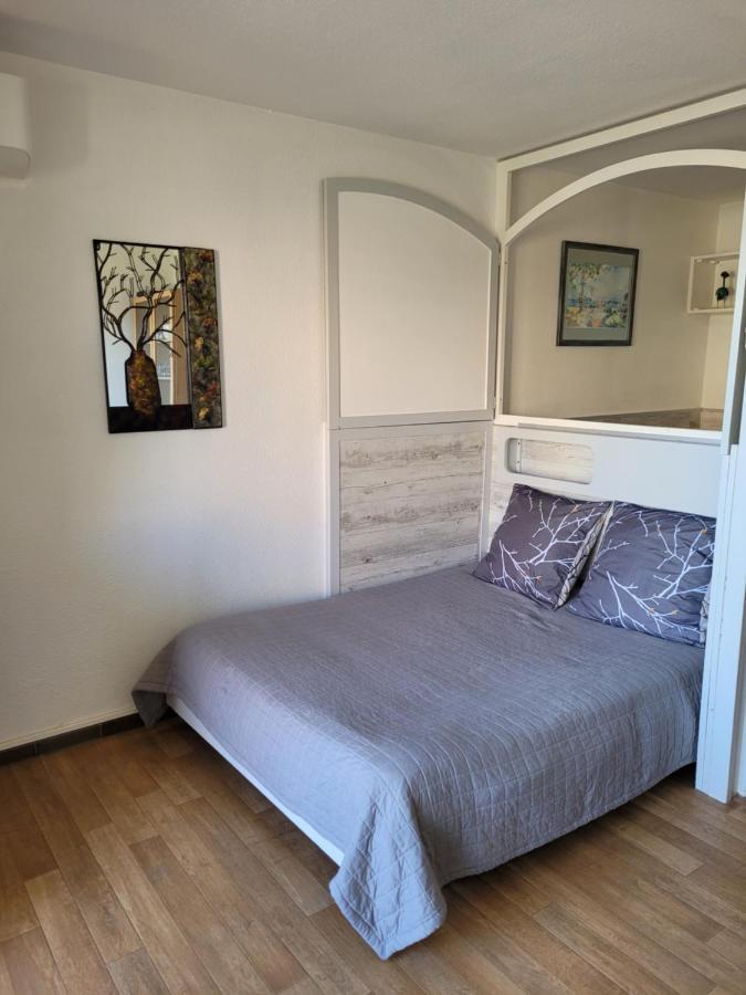 Studio Port D' Hyeres Vue Mer Et Sur Les Iles D'Or 아파트 외부 사진